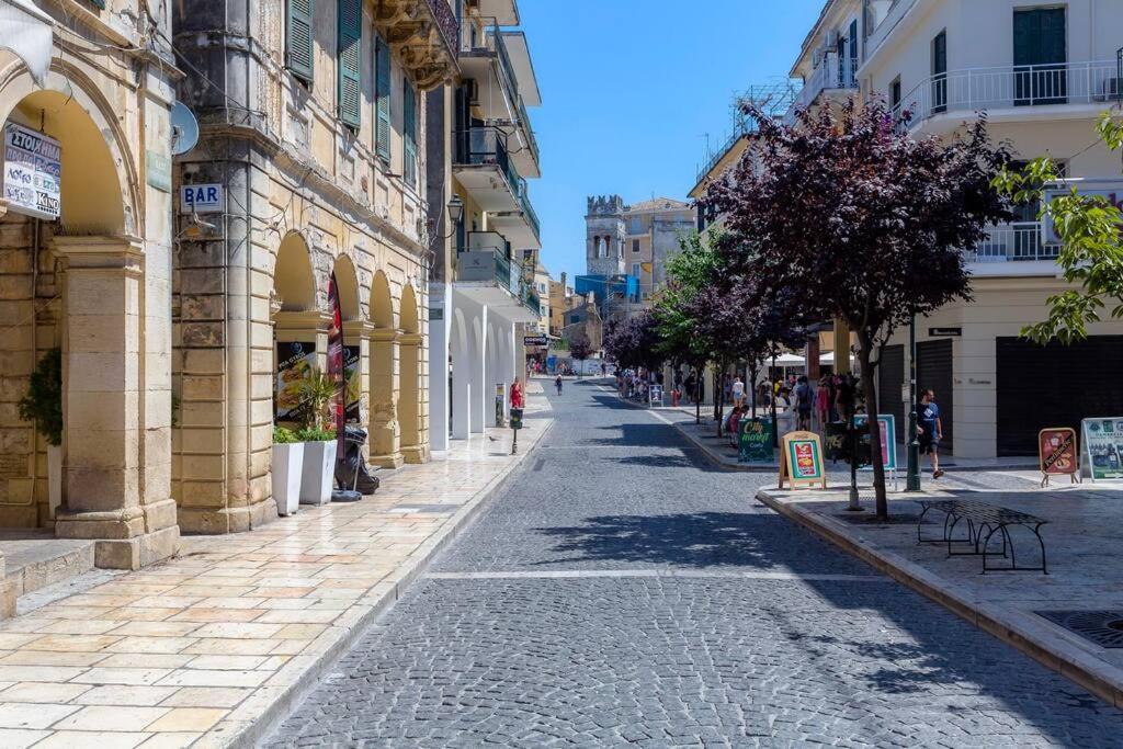 Ria'S Apartment In Corfu Town Exteriör bild