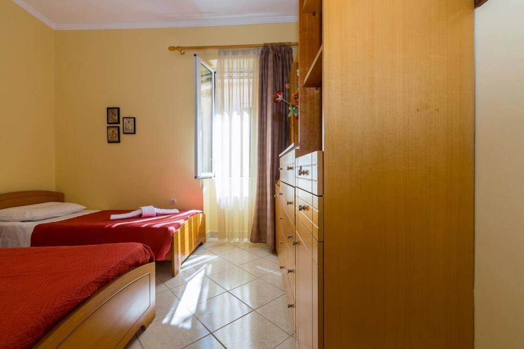 Ria'S Apartment In Corfu Town Exteriör bild