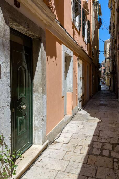 Ria'S Apartment In Corfu Town Exteriör bild